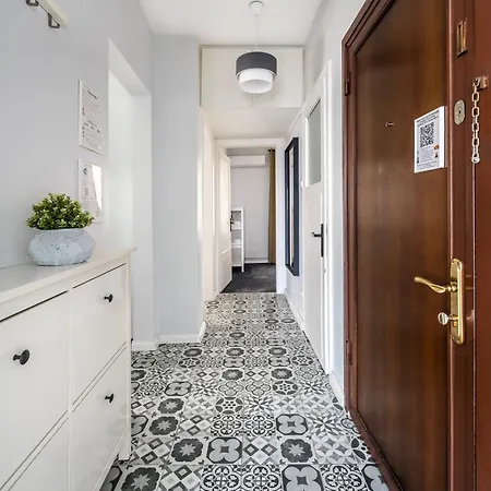 Beyond The Bosphorus #4 *